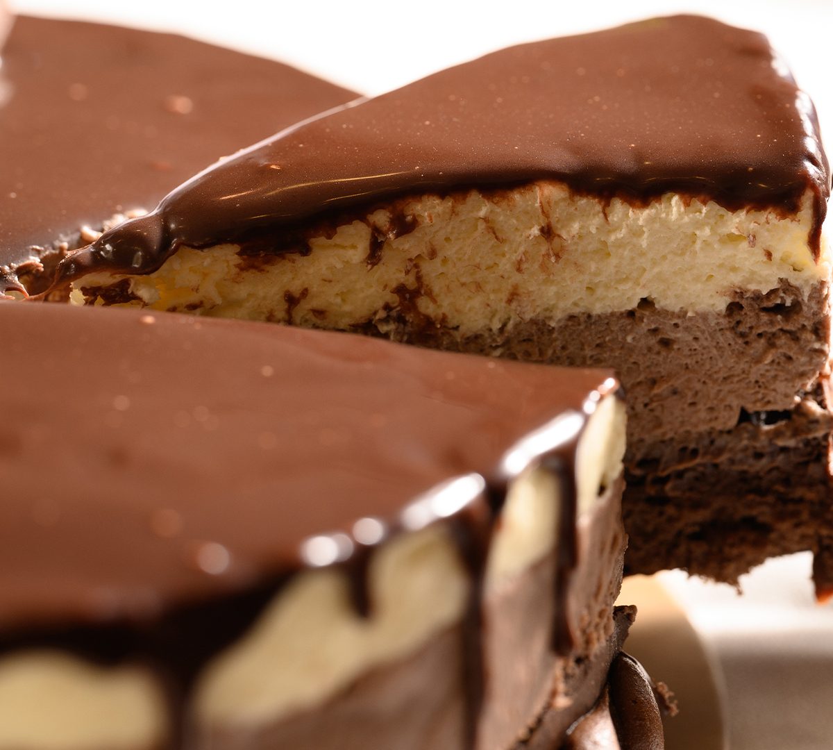 Torta Tres Chocolates (10 a 12 porciones) - Imagen 4